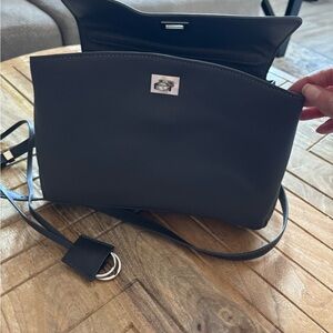 Elegant Light Grey Leather Shoulder Bag